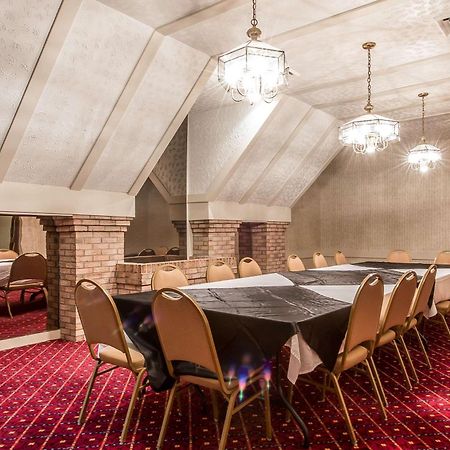 Quality Inn & Conference Center Сомерсет Экстерьер фото