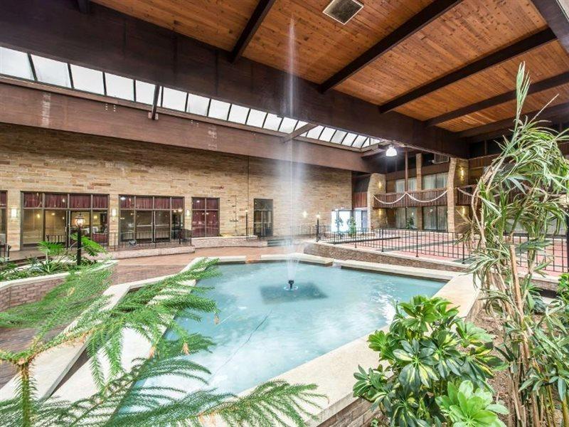 Quality Inn & Conference Center Сомерсет Экстерьер фото