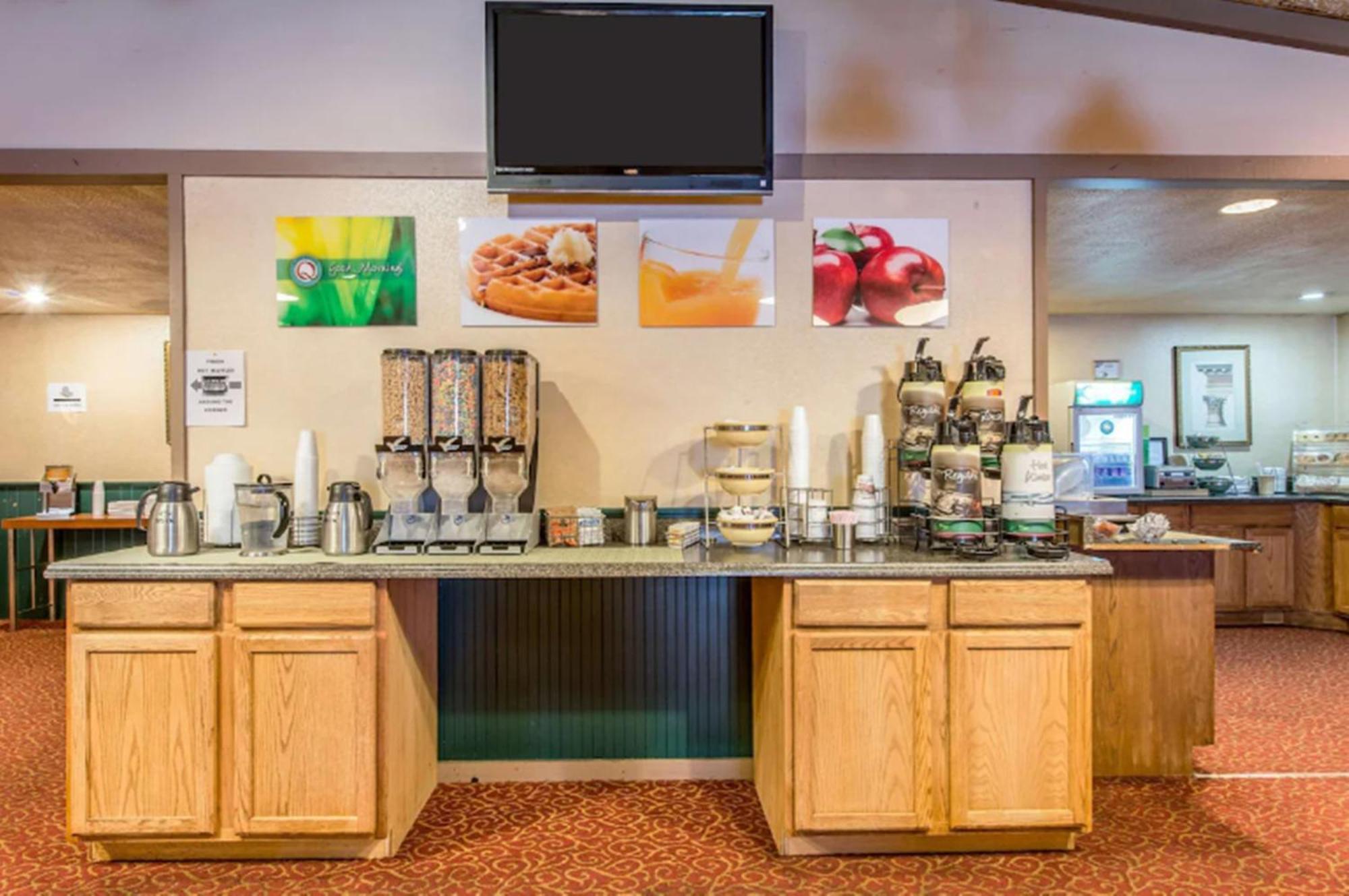 Quality Inn & Conference Center Сомерсет Экстерьер фото