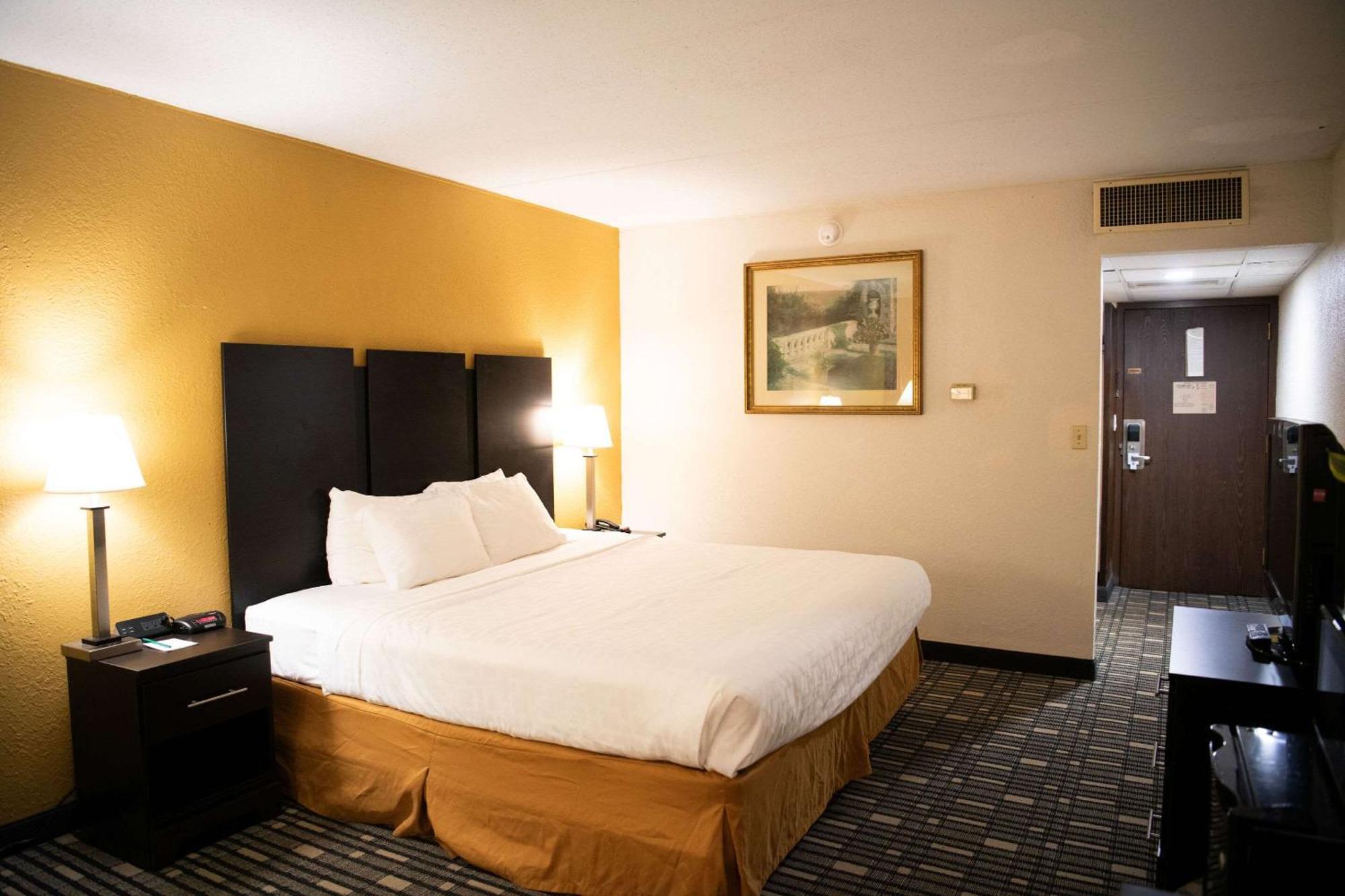 Quality Inn & Conference Center Сомерсет Экстерьер фото