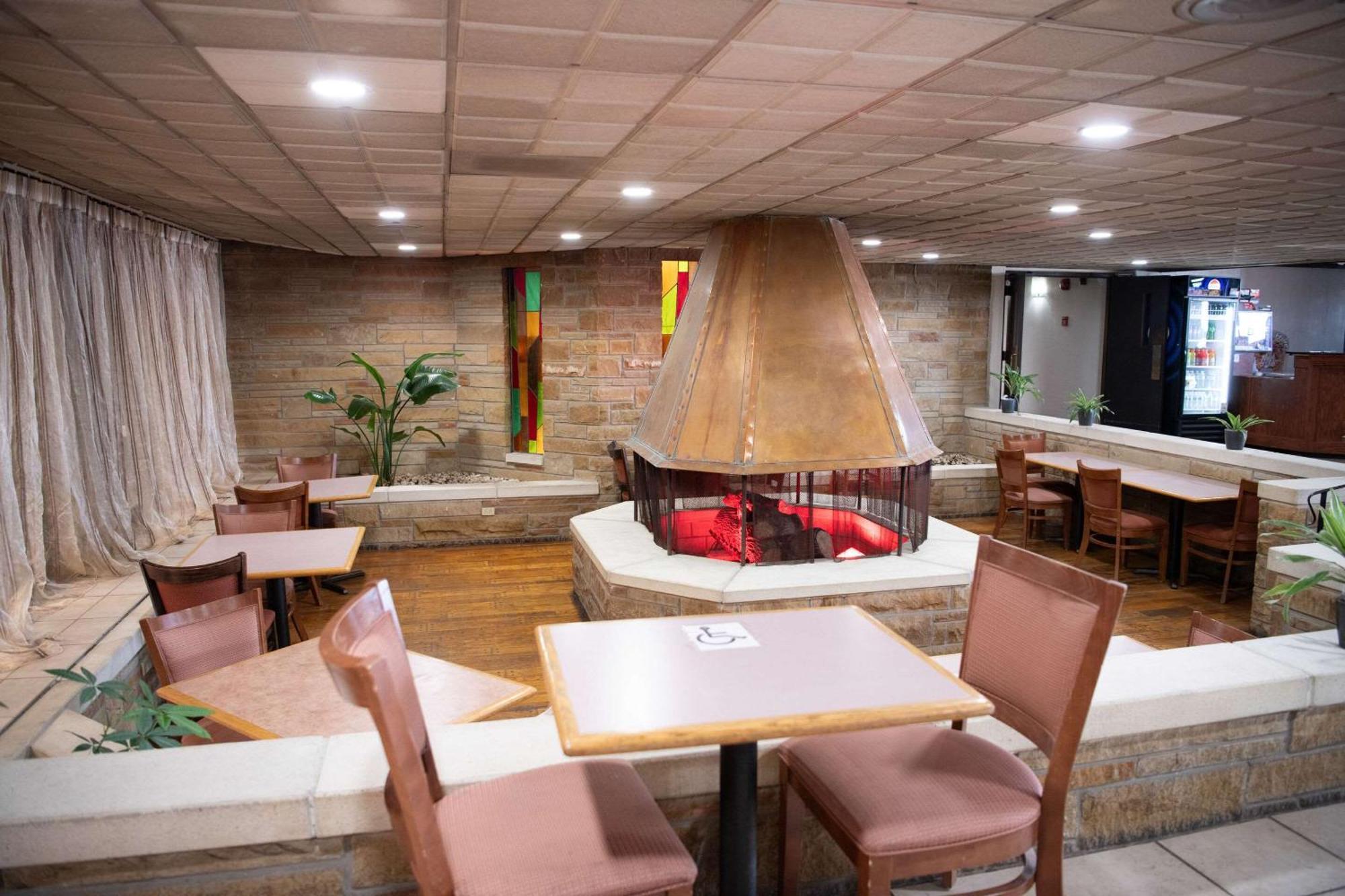 Quality Inn & Conference Center Сомерсет Экстерьер фото