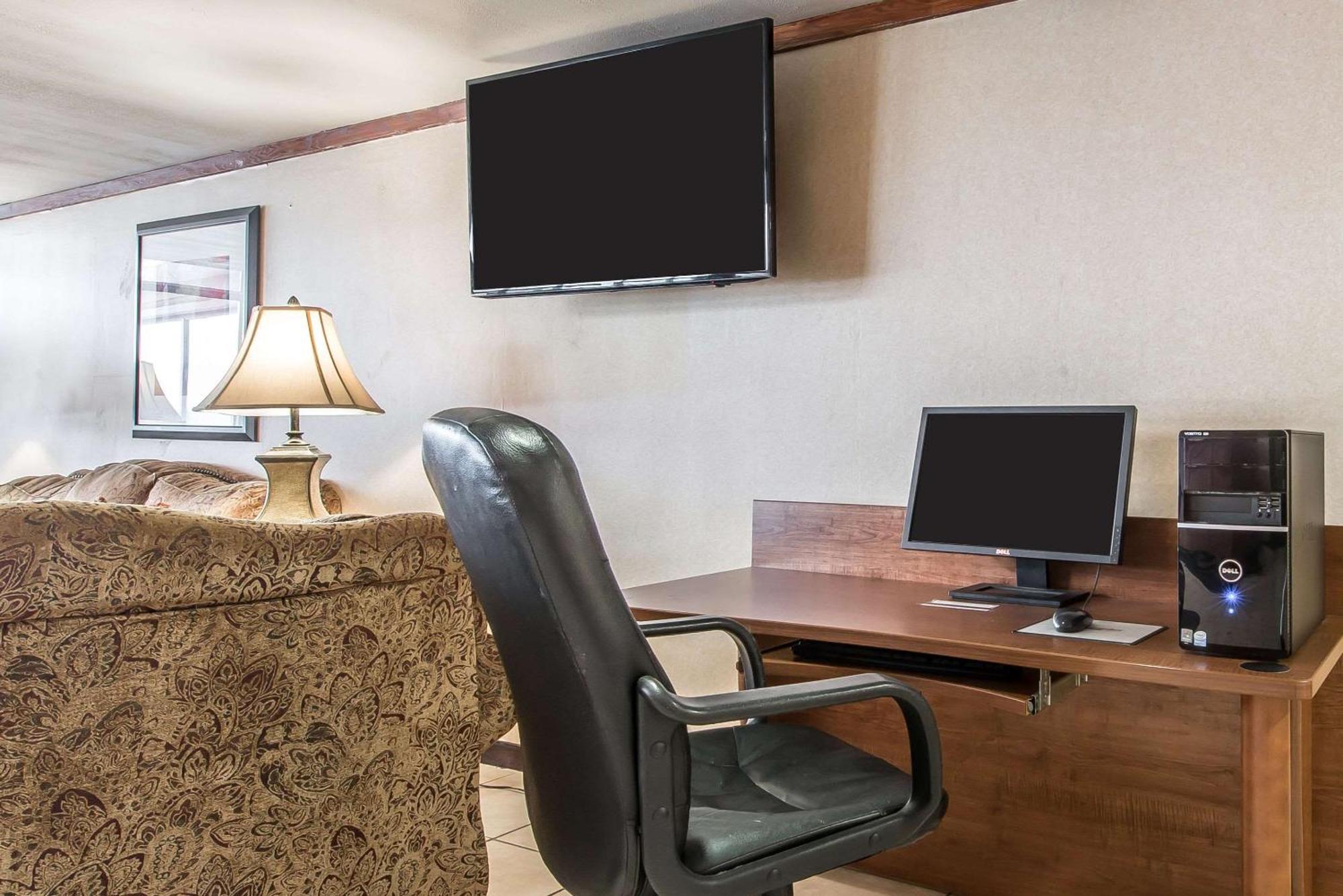 Quality Inn & Conference Center Сомерсет Экстерьер фото