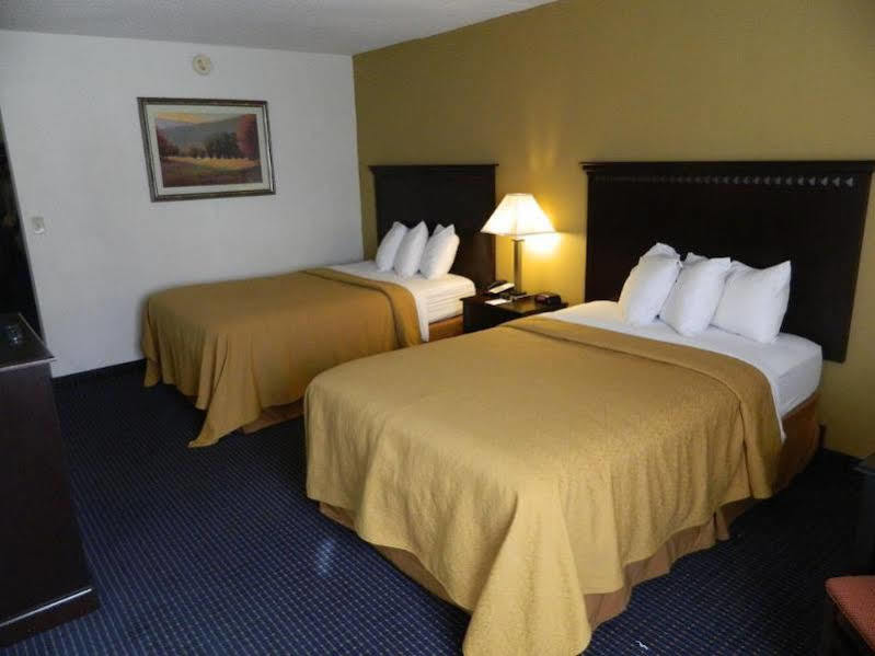 Quality Inn & Conference Center Сомерсет Экстерьер фото